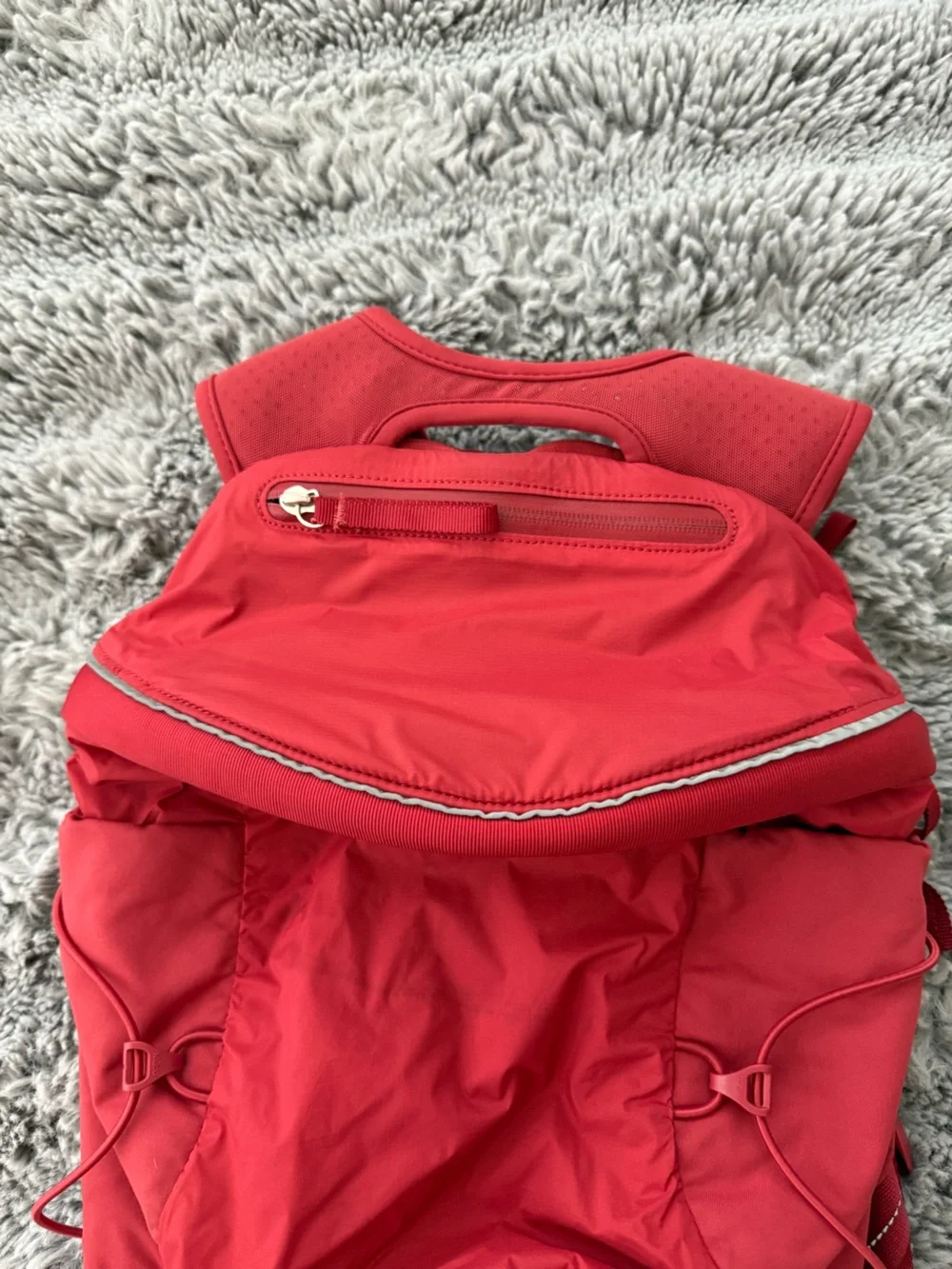 Lululemon Run All Day Backpack II (13L) Red. Running or workout bag